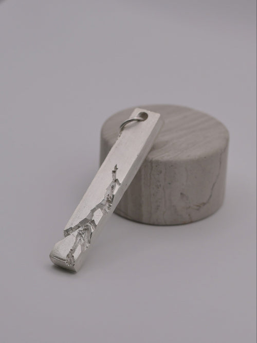 Broken Pendant